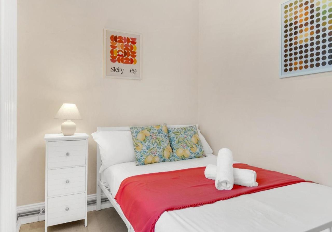 Central Haven By My Getaways Apartment Brighton Bagian luar foto