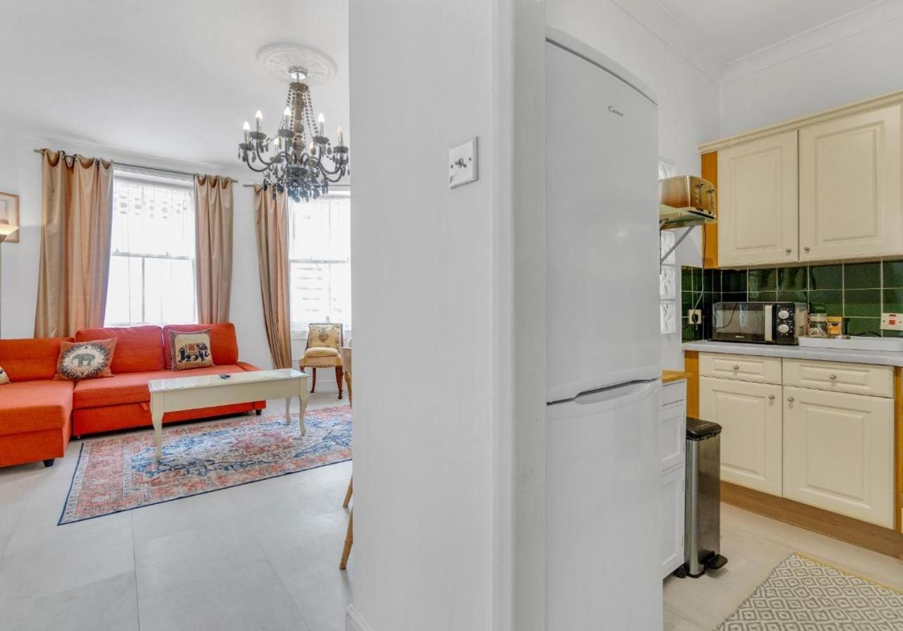 Central Haven By My Getaways Apartment Brighton Bagian luar foto